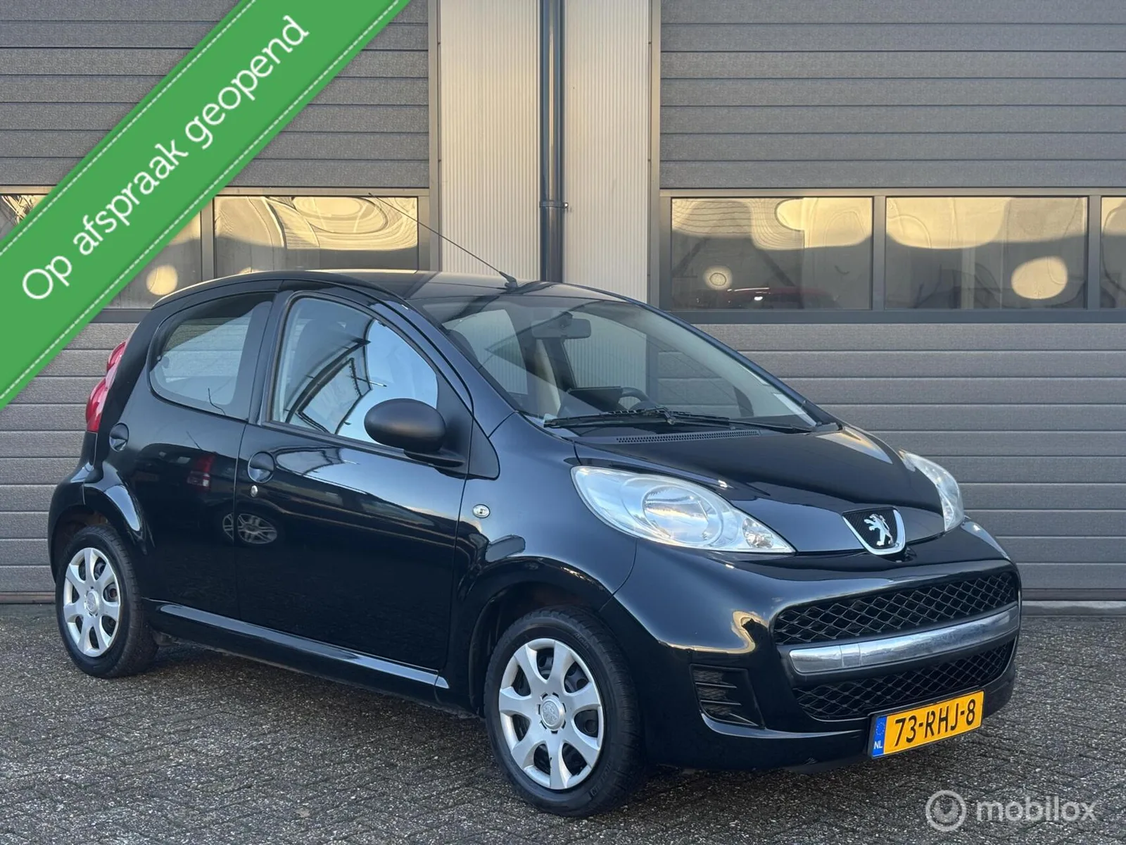 Peugeot 107 (2011) — foto 1