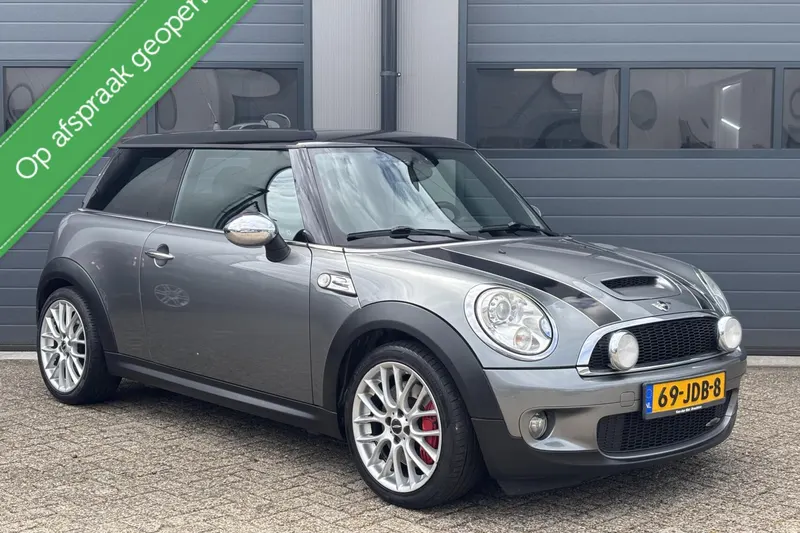 MINI John Cooper Works (2009)
