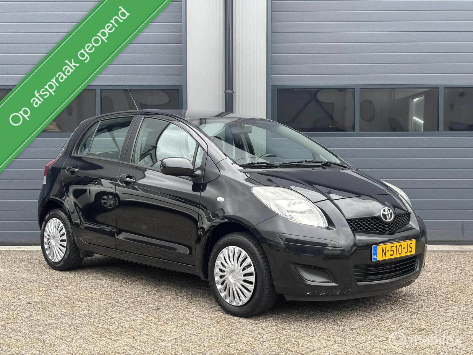 Toyota Yaris (2009) — foto 1