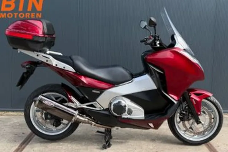 Honda NC 700D Integra (2012)