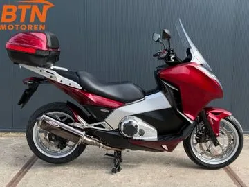 Honda NC 700D Integra (2012) — foto 1