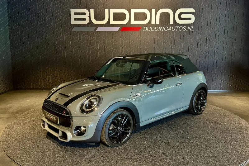 MINI Cabrio (2019)