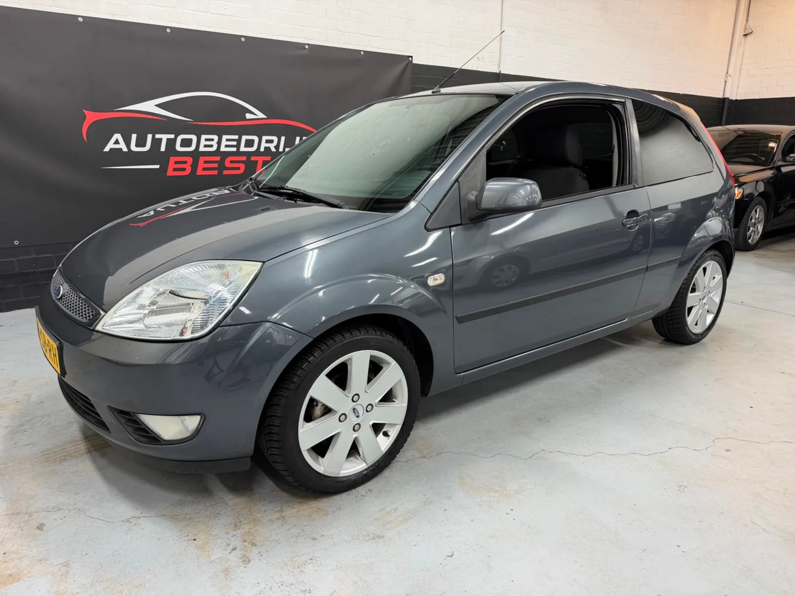 Ford Fiesta (2005) — foto 1