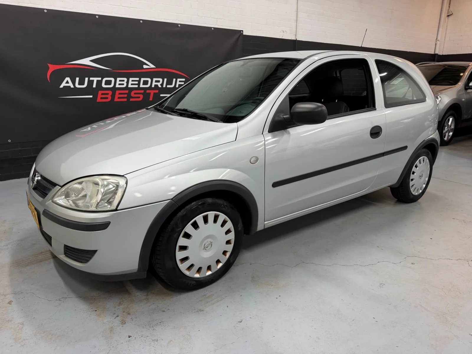 Opel Corsa (2005) — foto 1