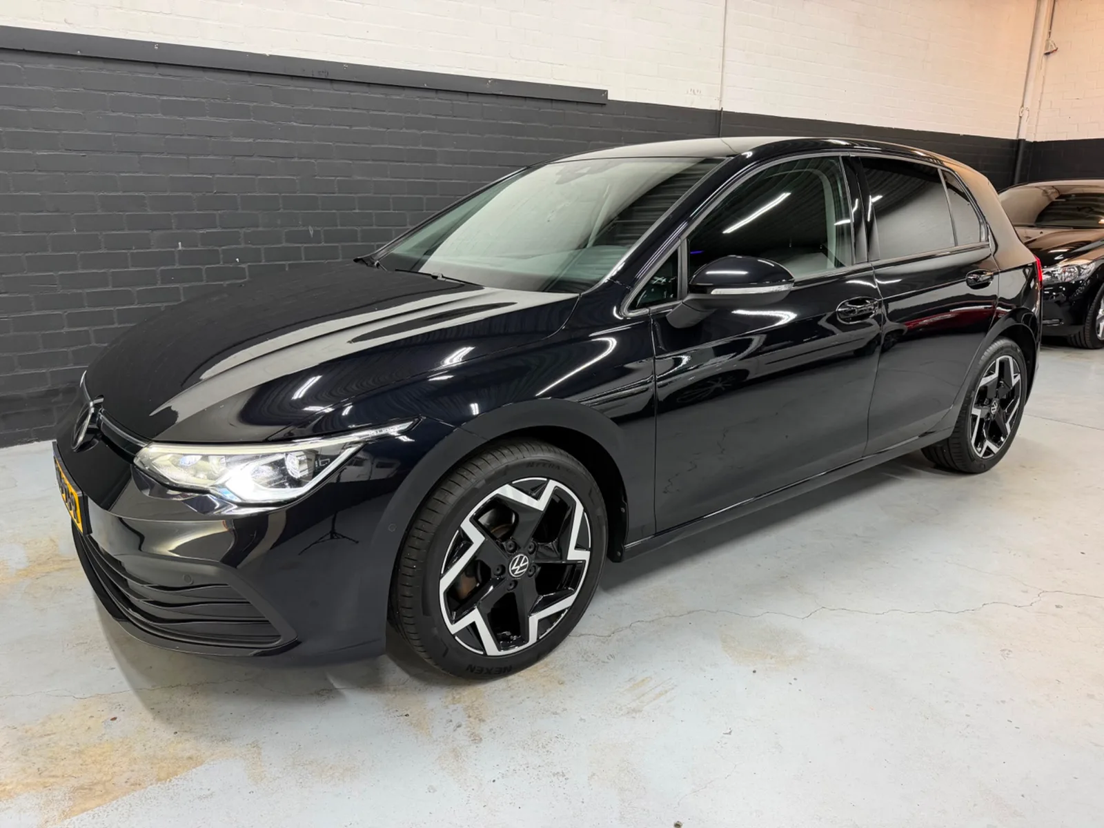 Volkswagen Golf (2020) — foto 1