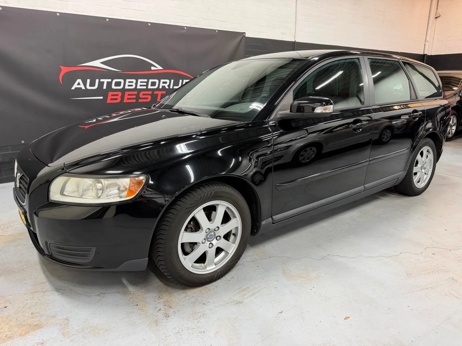 Volvo V50 (2009) — foto 1
