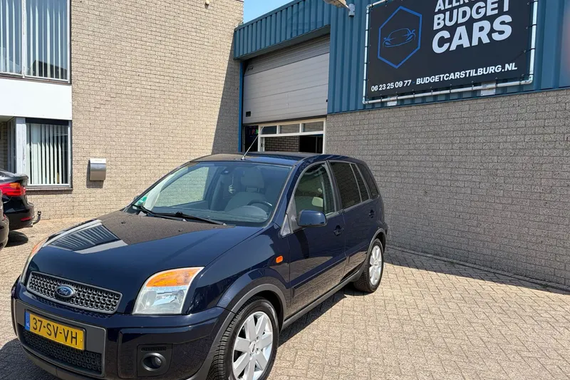 Ford Fusion (2006)