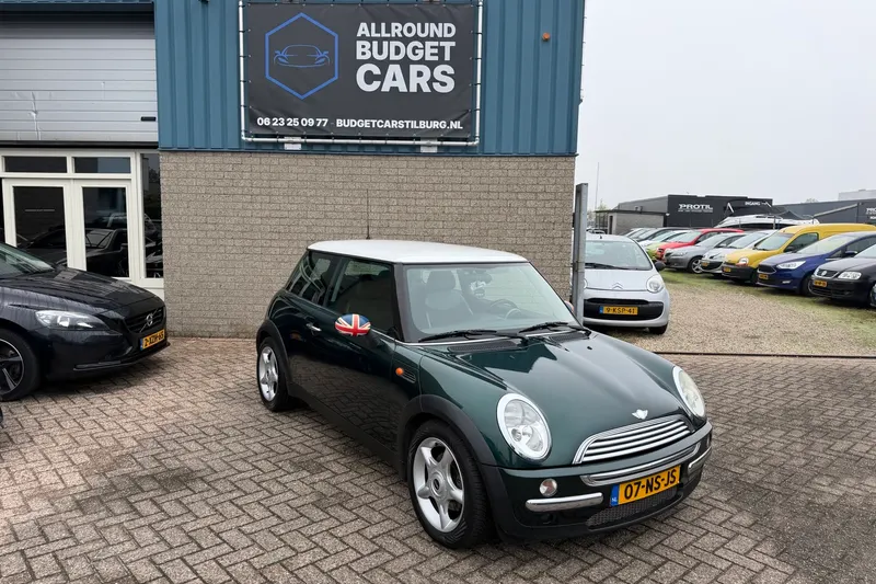 MINI Cooper (2004)