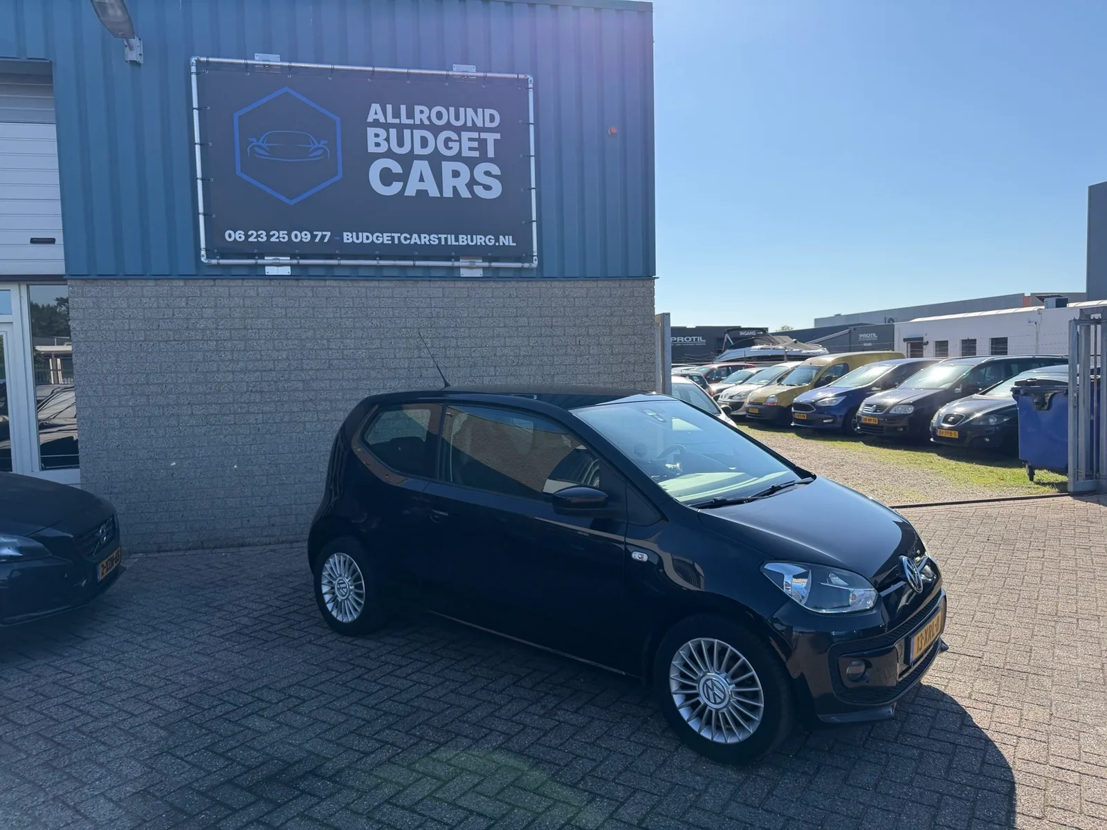 Volkswagen Up! (2012) — foto 1