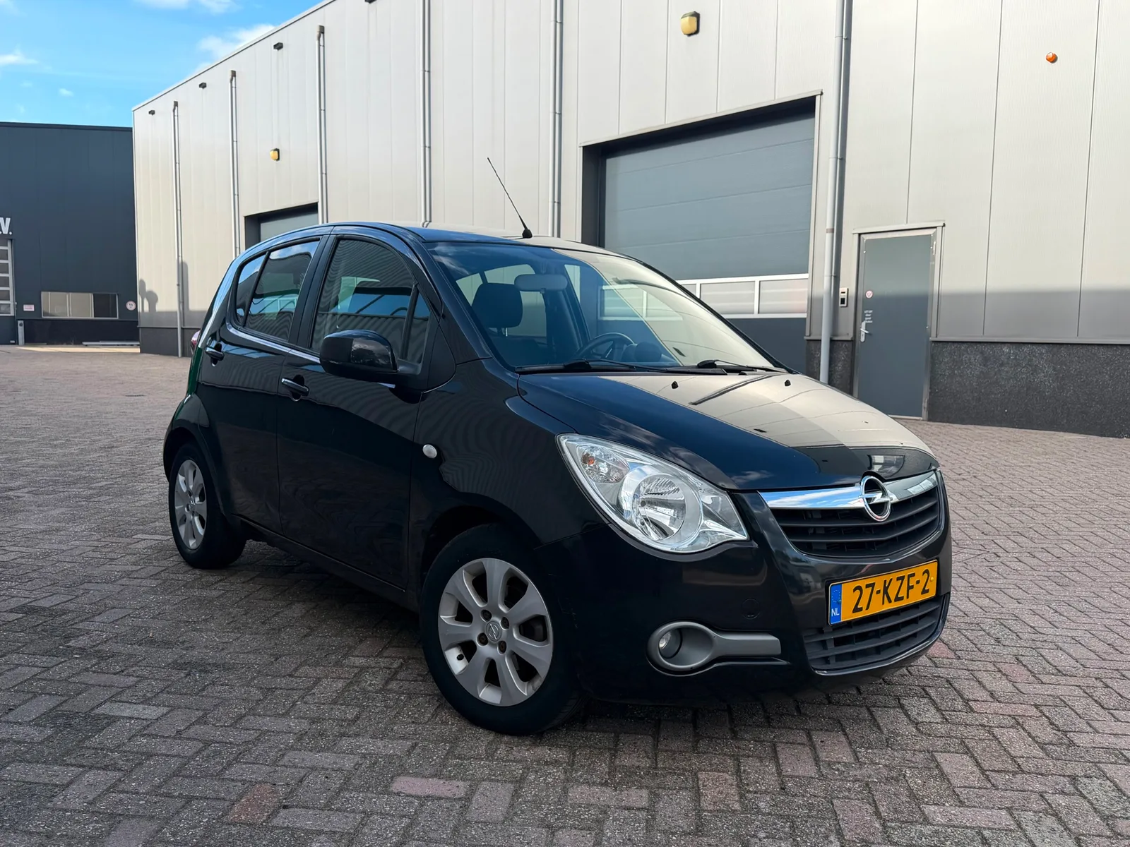 Opel Agila (2010) — foto 1