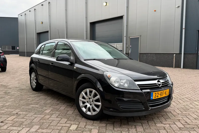 Opel Astra (2005)