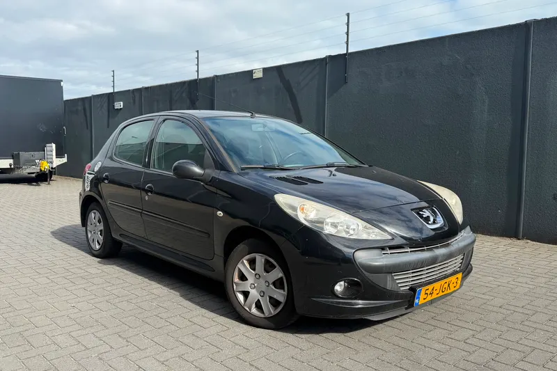 Peugeot 206+ (2009)