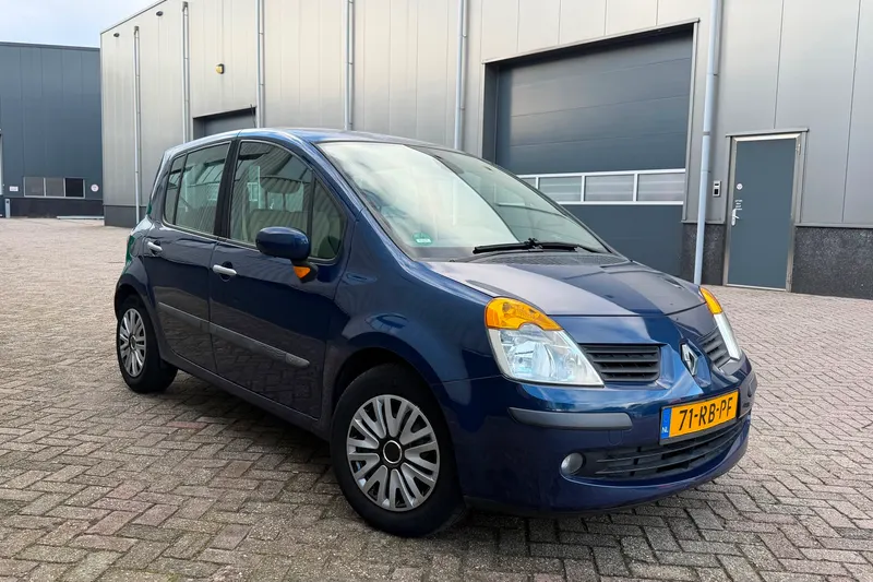 Renault Modus (2005)