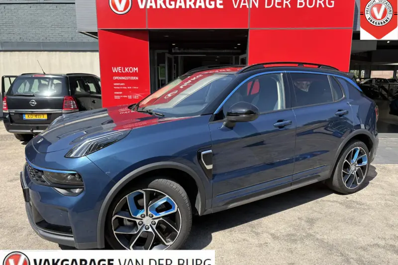 Lynk & Co 01 (2022)