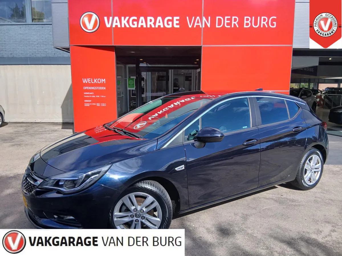 Opel Astra (2019) — foto 1
