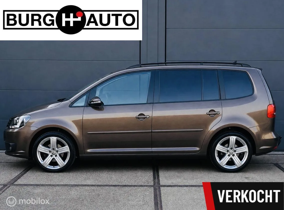 Volkswagen Touran (2012) — foto 1