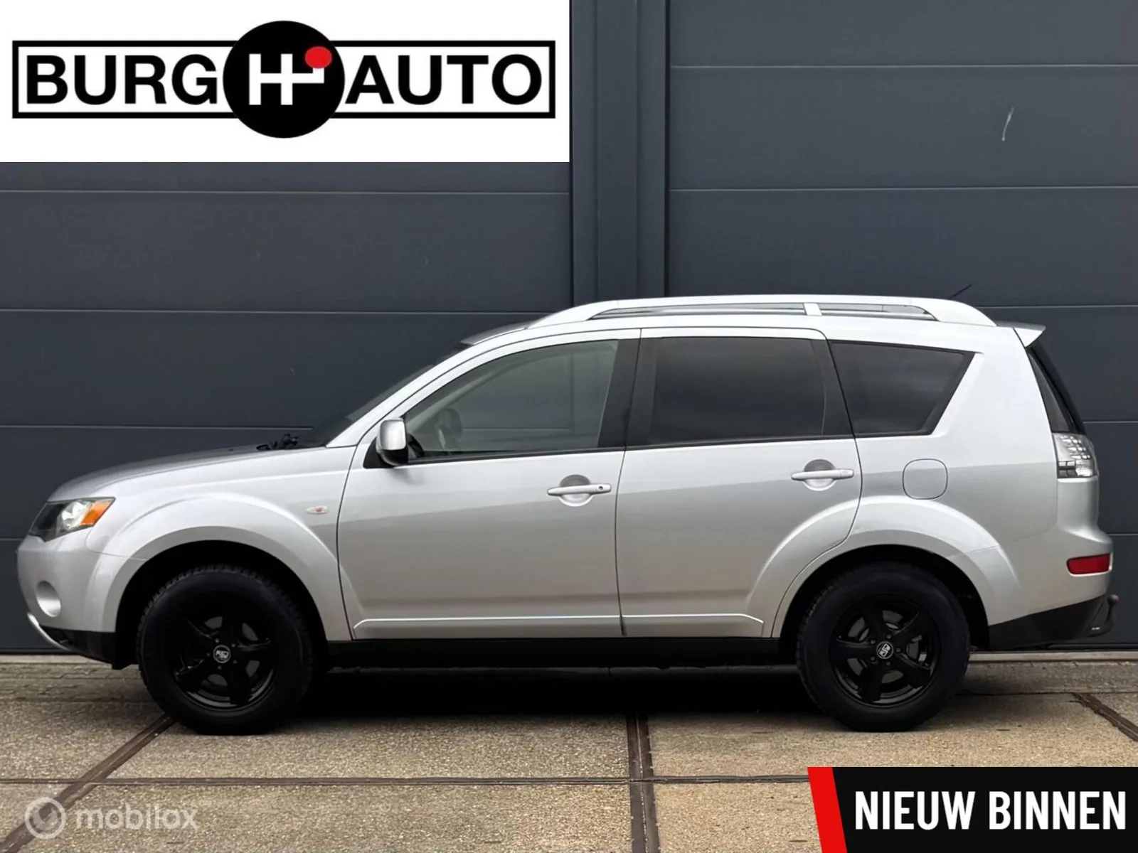 Mitsubishi Outlander (2010) — foto 1