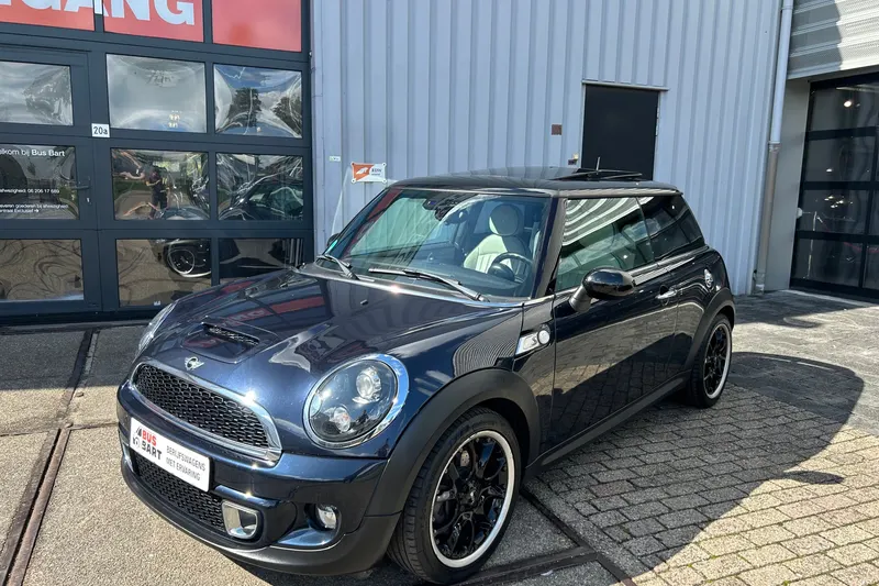 MINI Cooper S (2012)