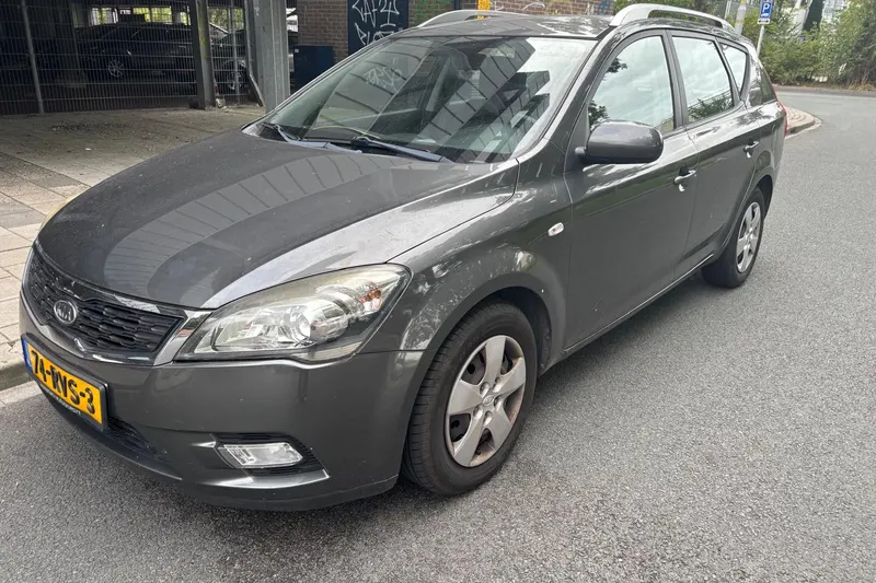 Kia Cee'd (2011)