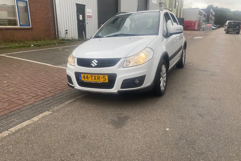 Suzuki SX4 (2012)