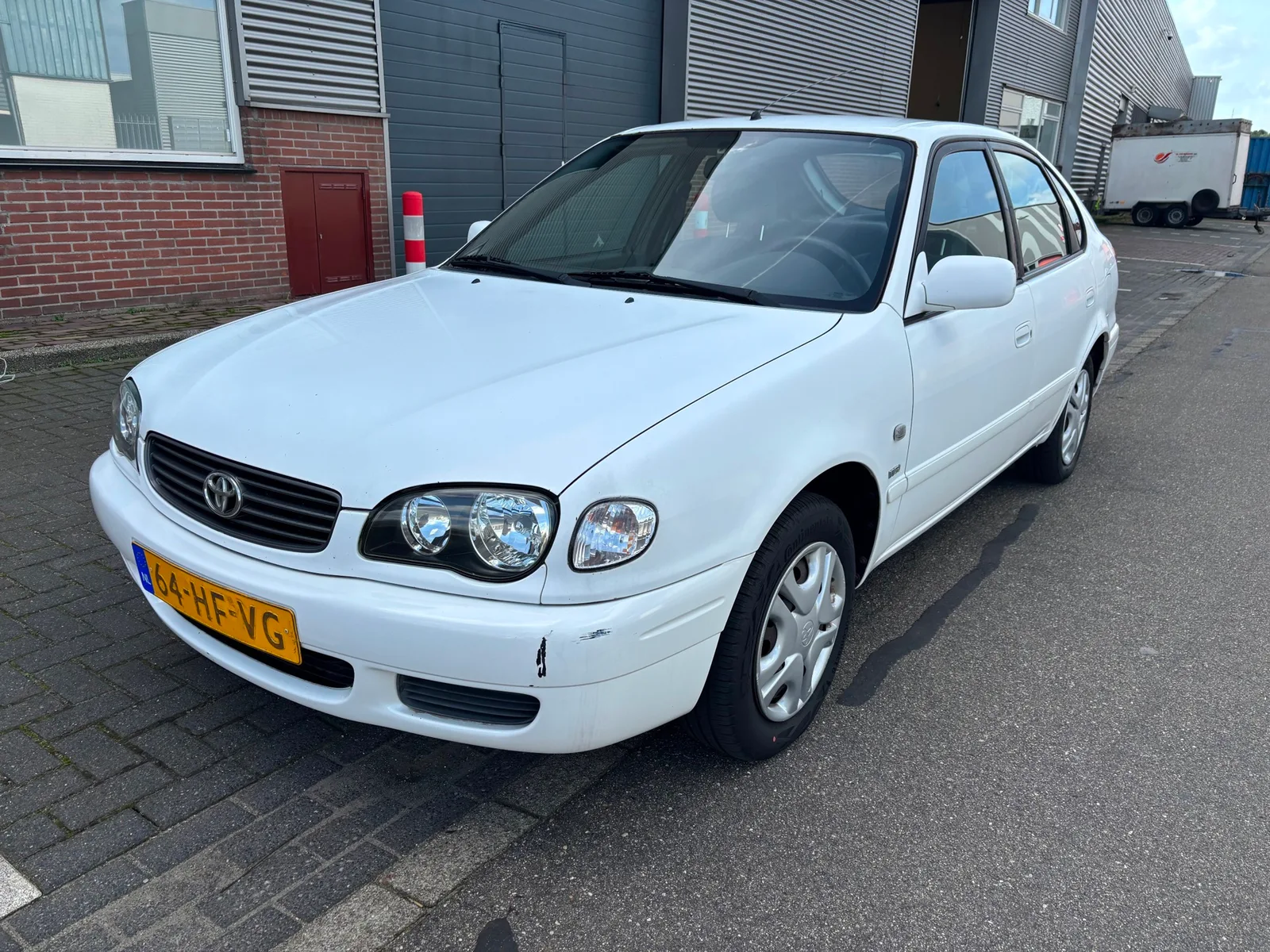 Toyota Corolla (2001) — foto 1