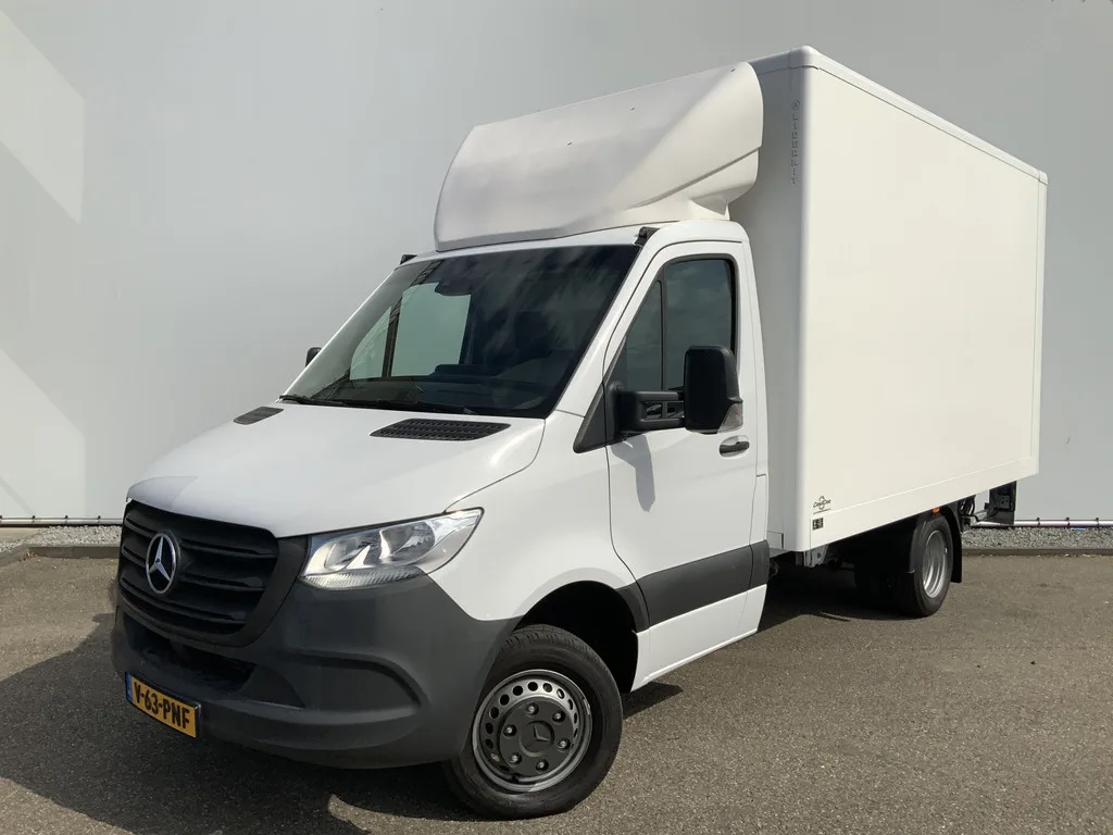 Mercedes-Benz Sprinter (2023) — foto 1
