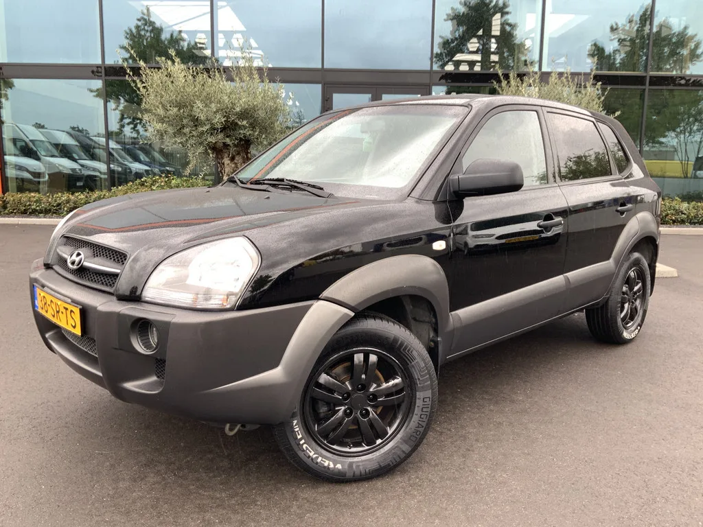 Hyundai Tucson (2006) — foto 1