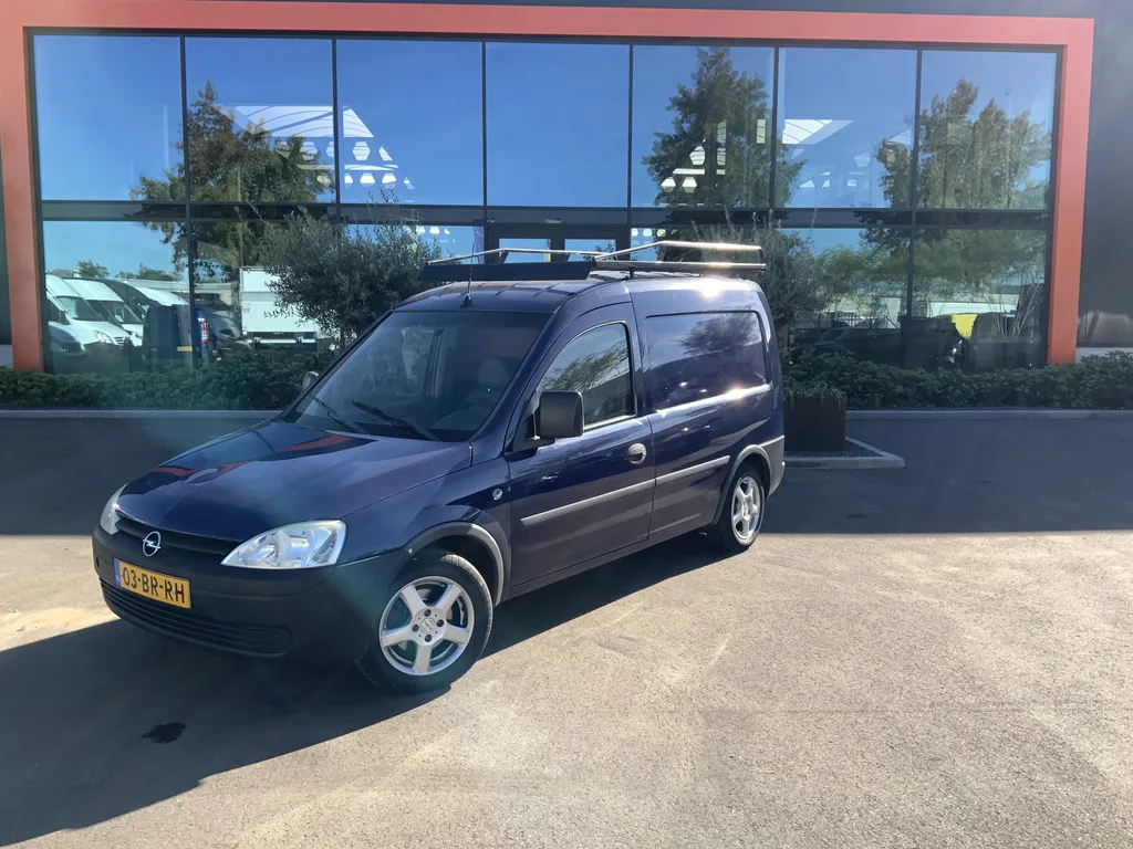 Opel Combo (2004) — foto 1