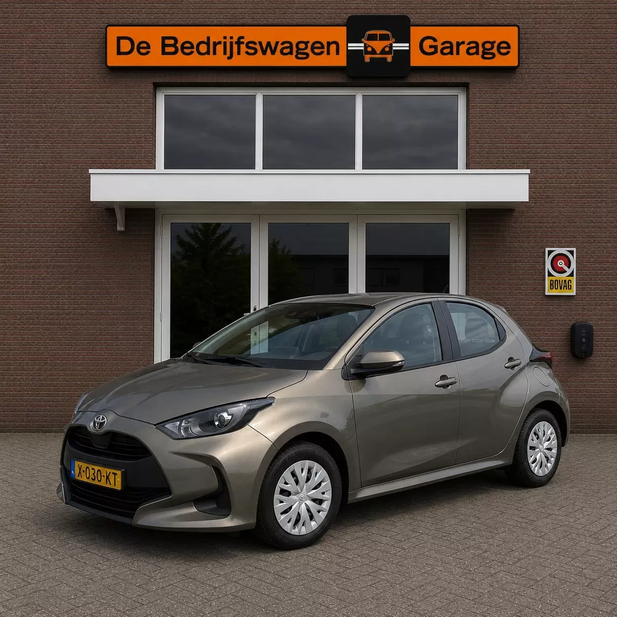 Toyota Yaris (2024) — foto 1