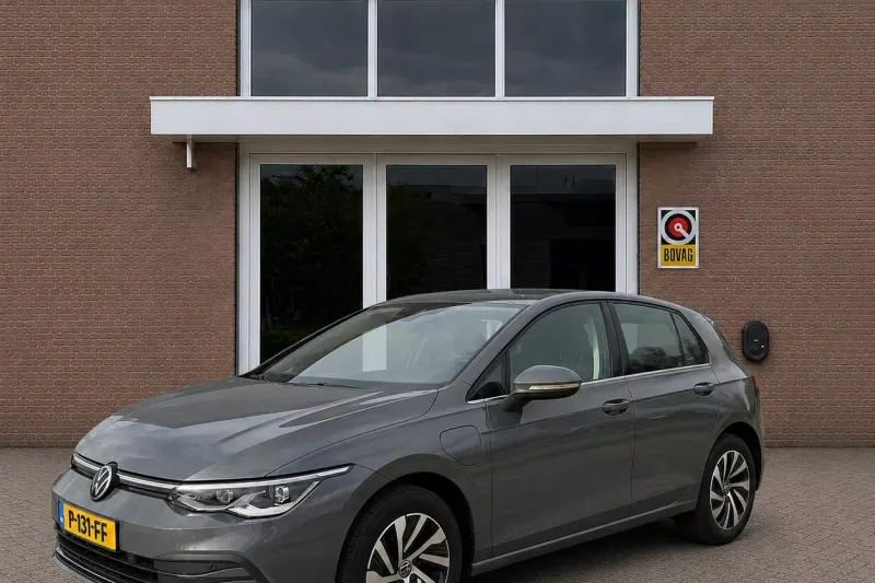Volkswagen Golf (2022)