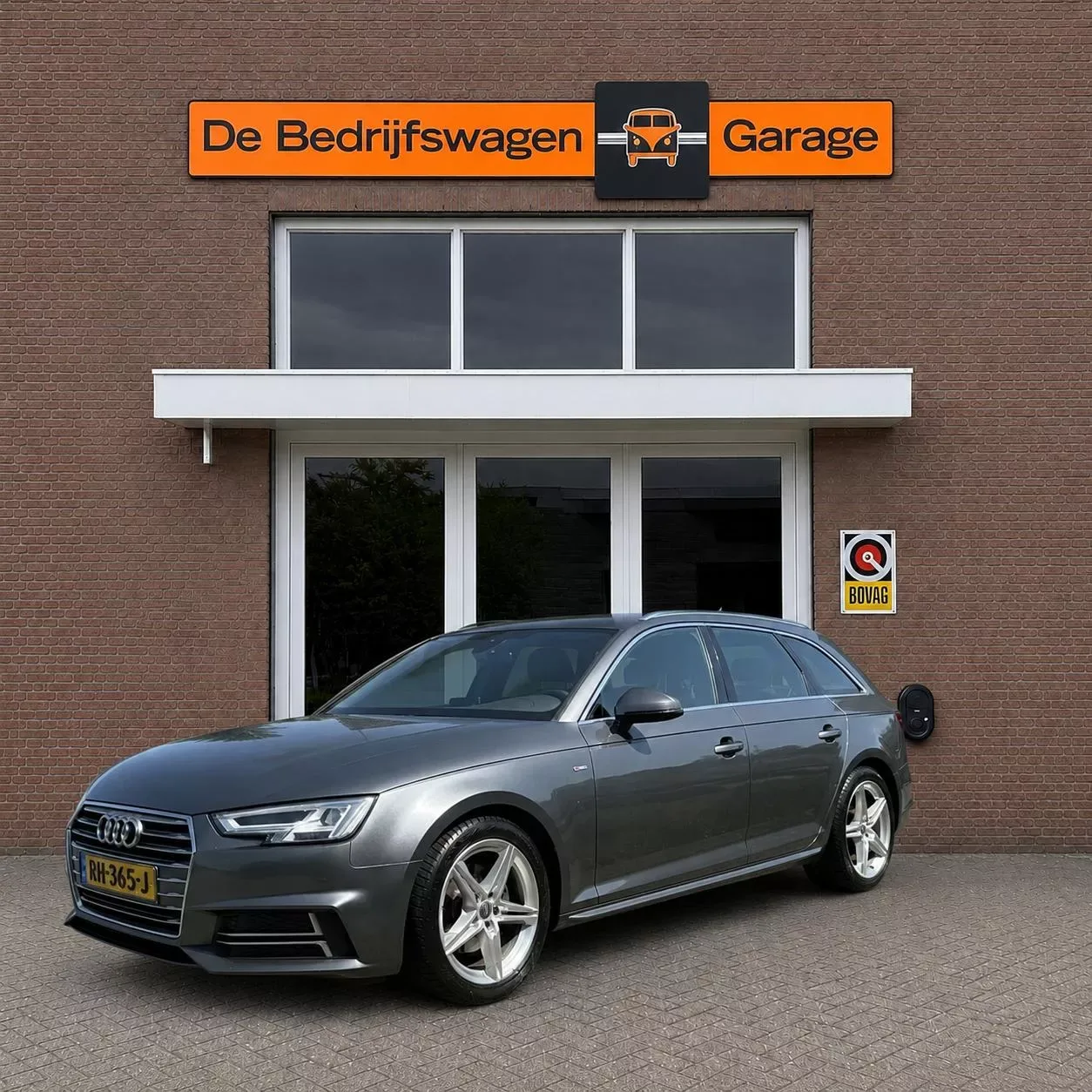 Audi A4 (2018) — foto 1