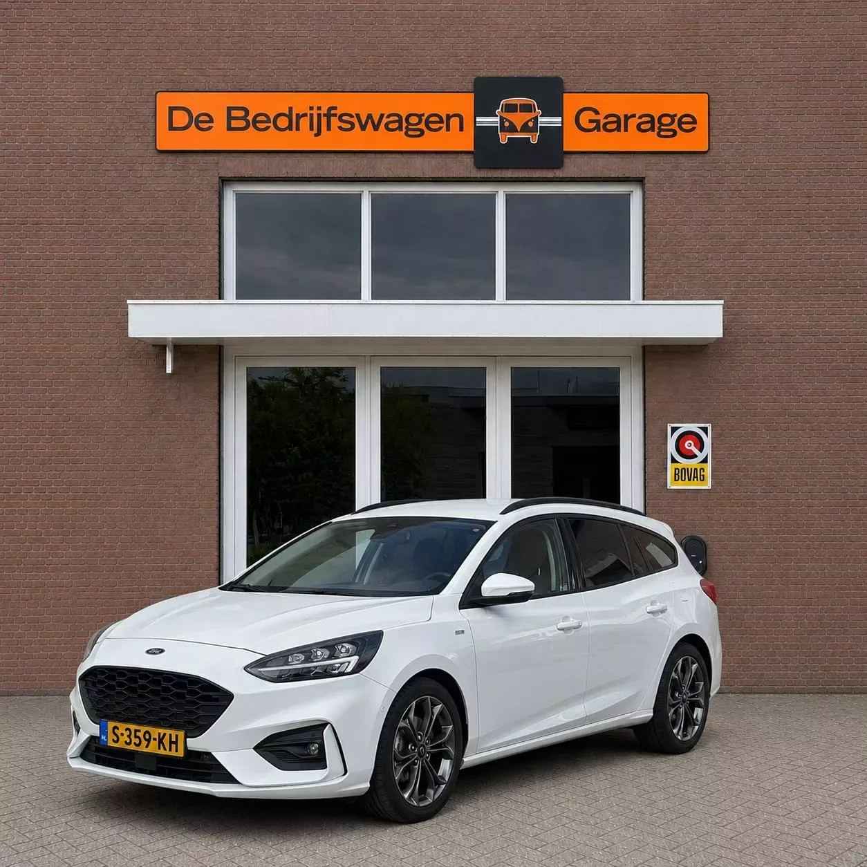 Ford Focus (2021) — foto 1