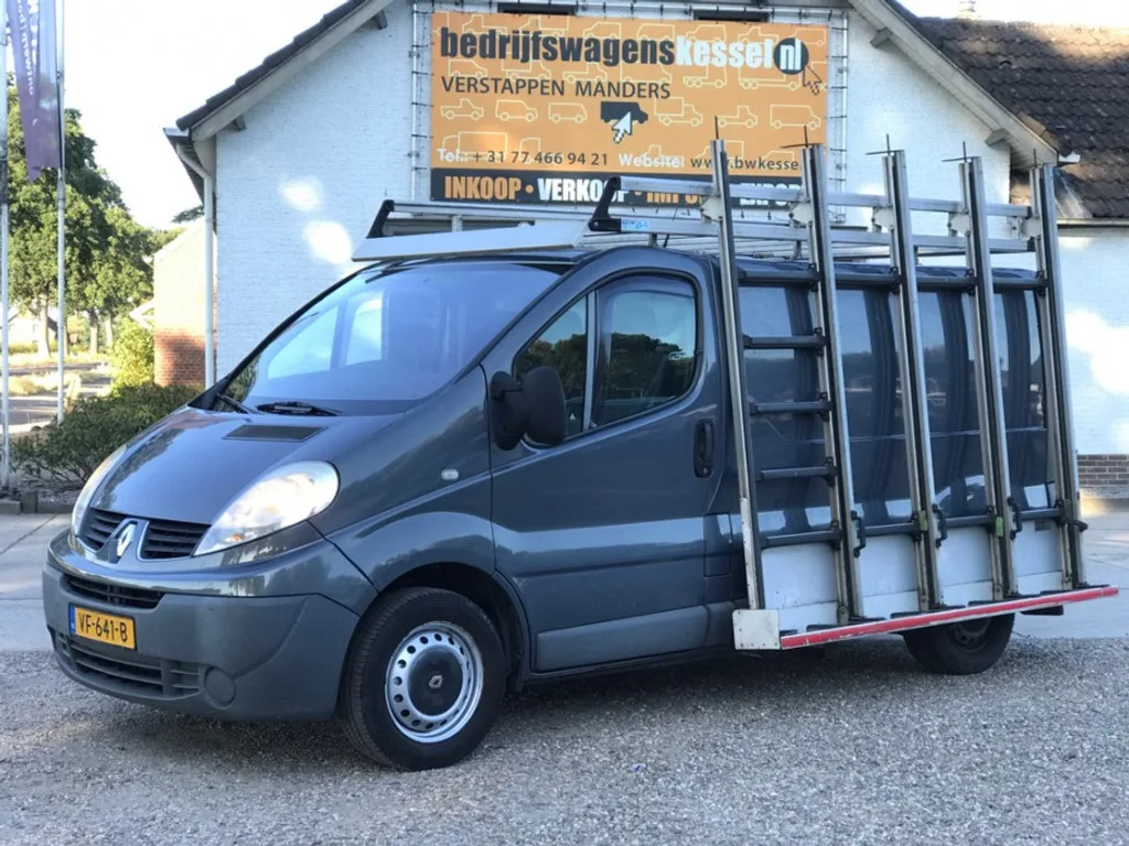 Renault Trafic (2013) — foto 1
