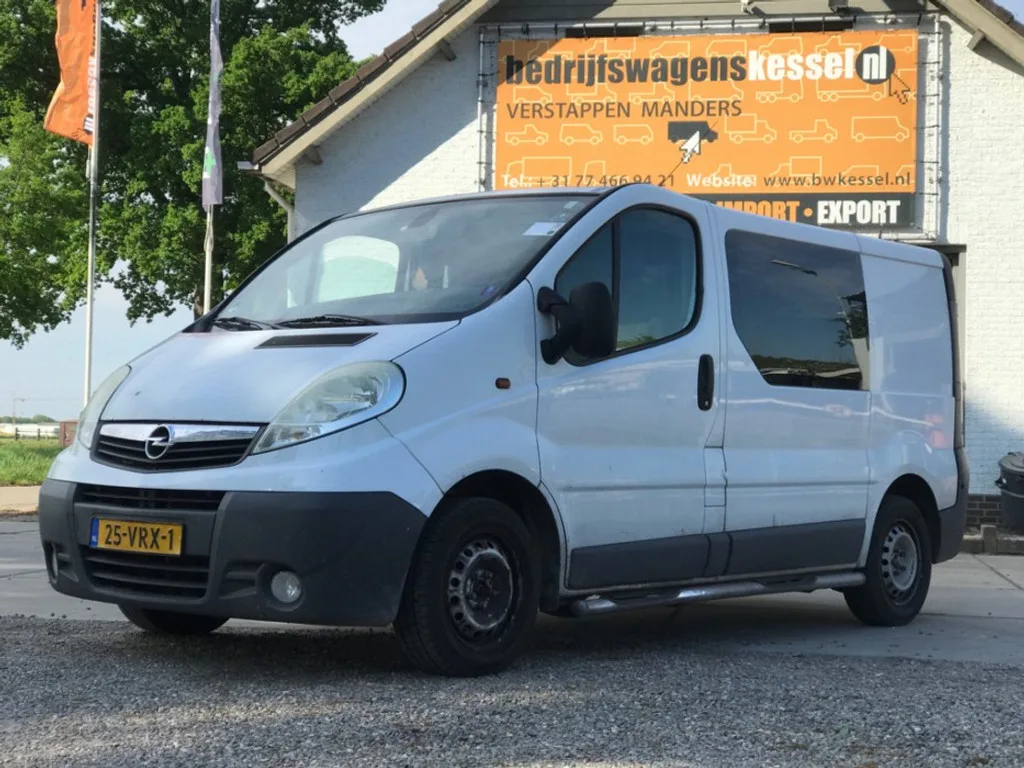 Opel Vivaro (2008) — foto 1
