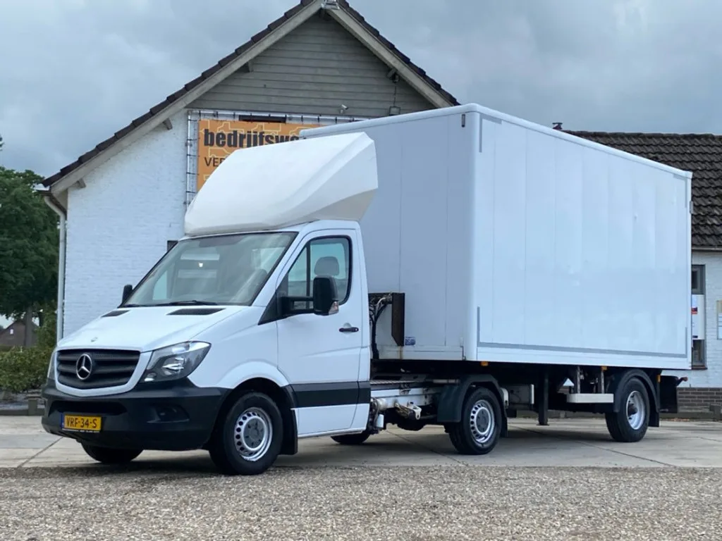 Mercedes-Benz Sprinter (2014) — foto 1