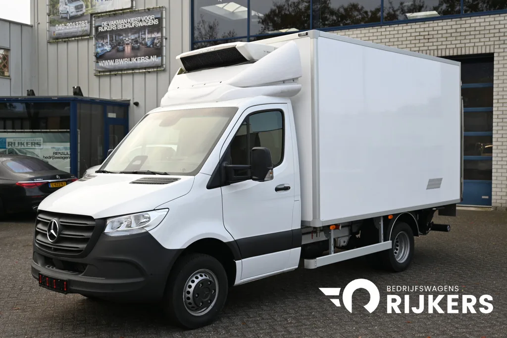 Mercedes-Benz Sprinter (2024) — foto 1