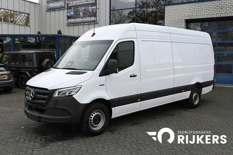 Mercedes-Benz eSprinter (2026)