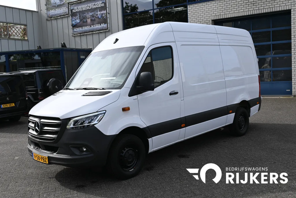 Mercedes-Benz Sprinter (2024) — foto 1