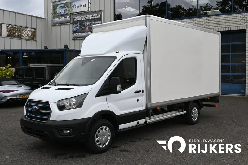 Ford E-Transit (2025)