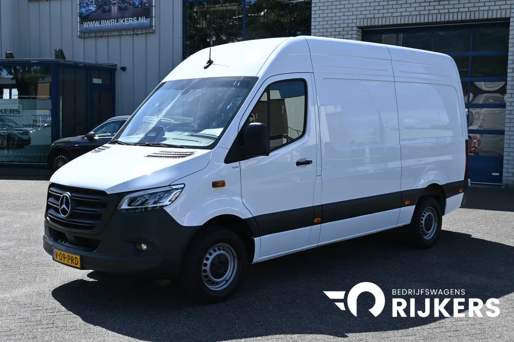 Mercedes-Benz Sprinter (2024) — foto 1