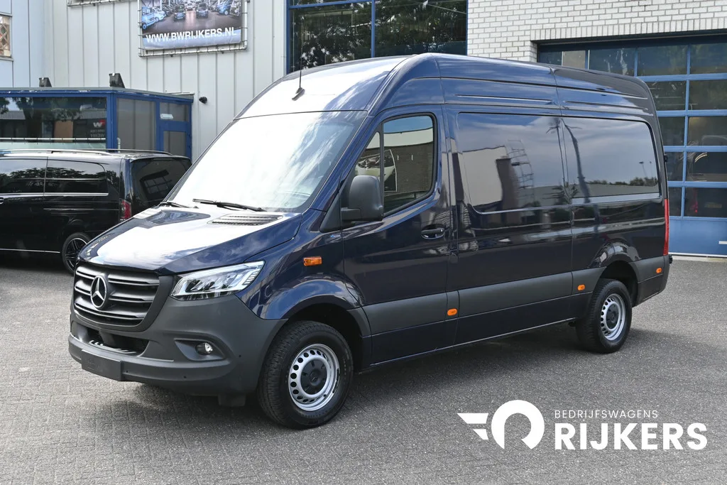 Mercedes-Benz Sprinter (2024) — foto 1