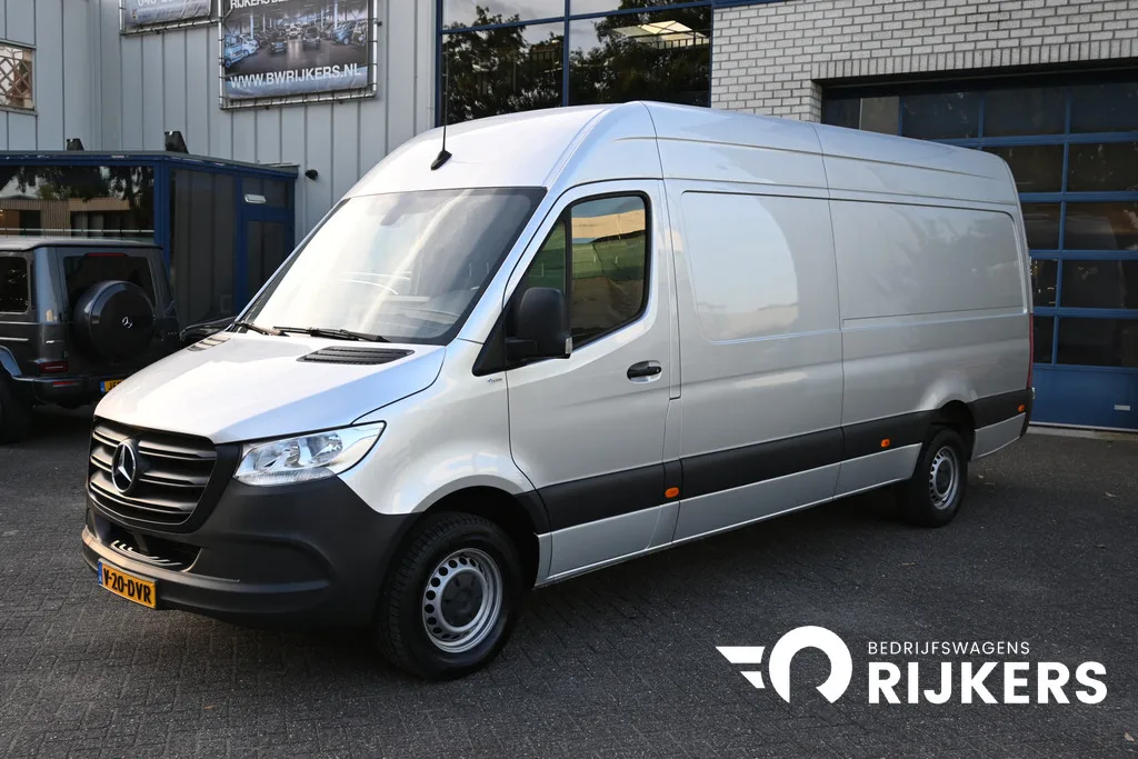Mercedes-Benz Sprinter (2022) — foto 1