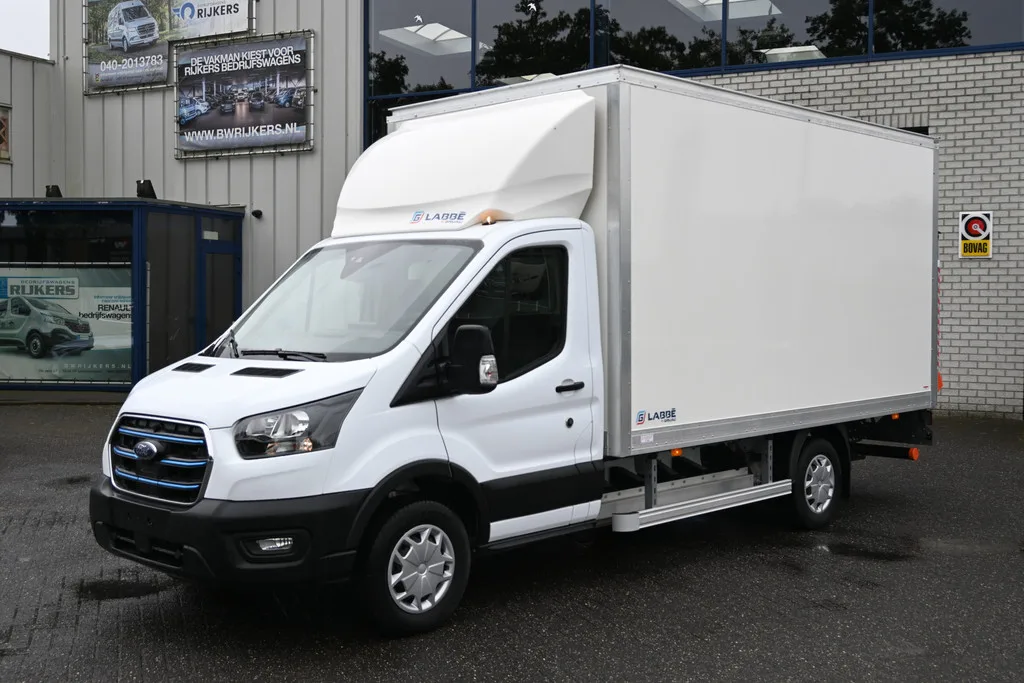 Ford E-Transit (2025) — foto 1