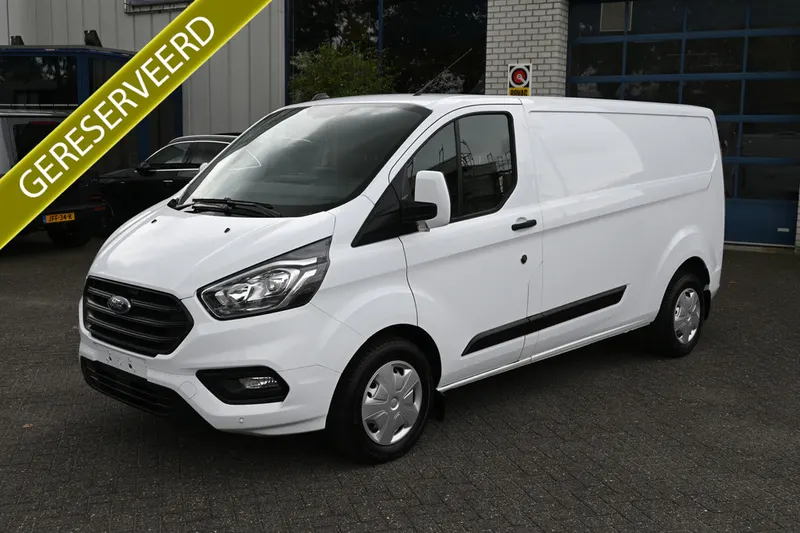 Ford Transit Custom (2023)