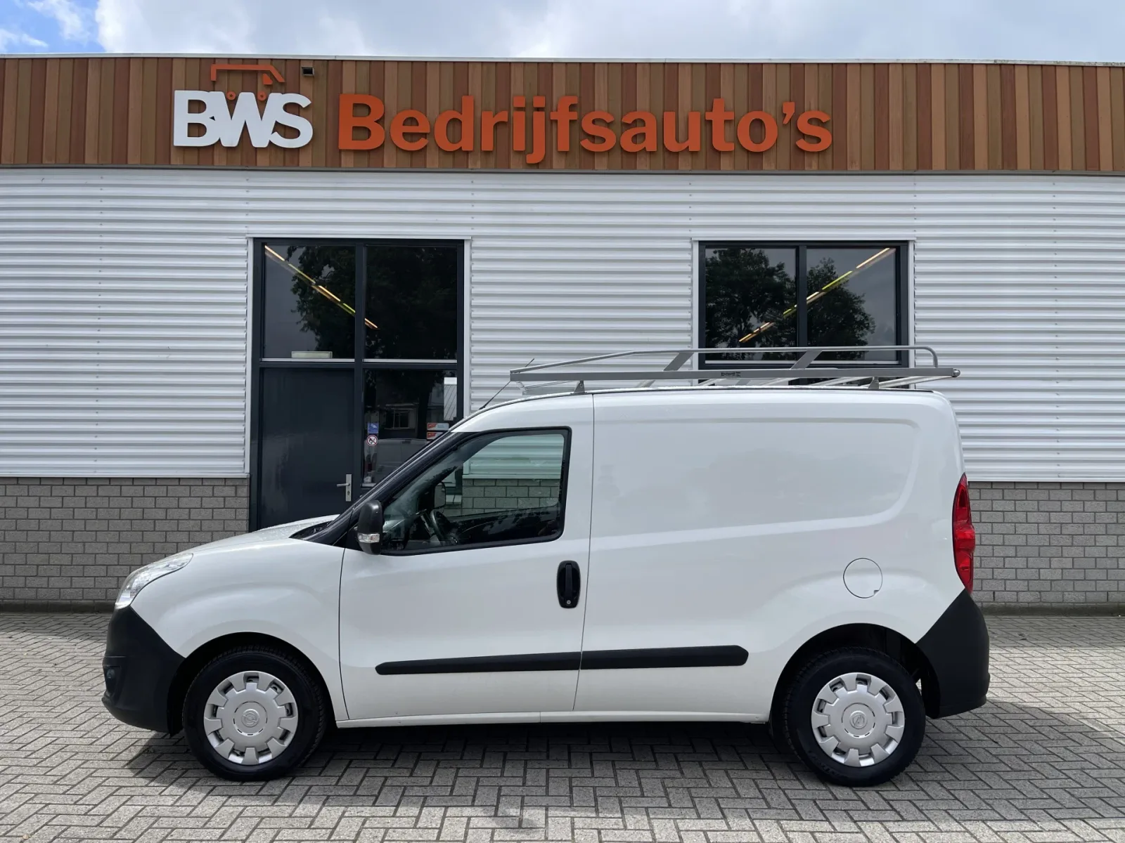 Opel Combo (2017) — foto 1