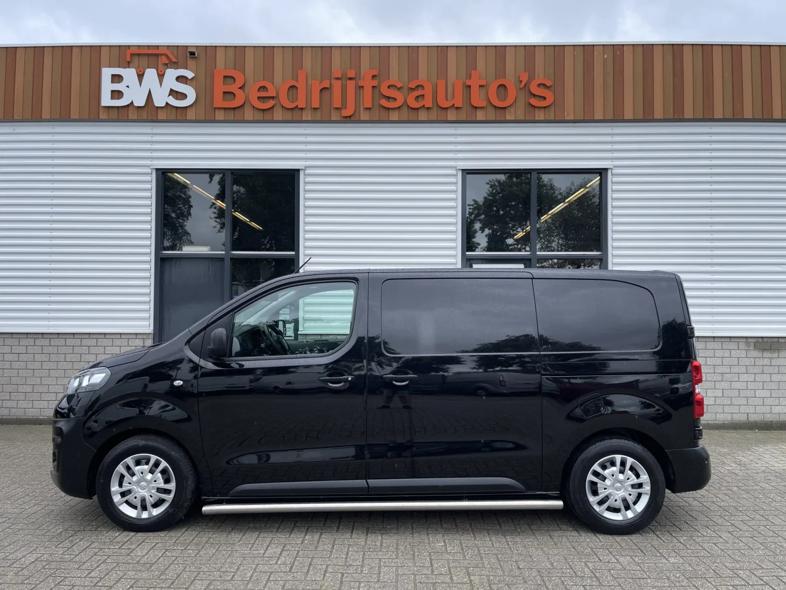 Opel Vivaro (2021) — foto 1