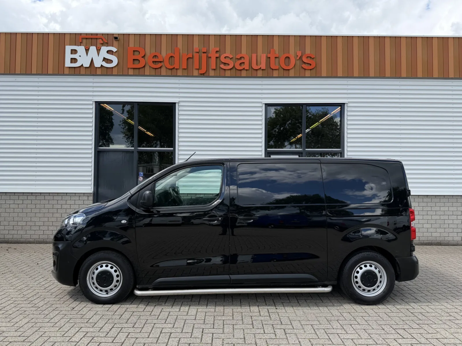 Opel Vivaro (2021) — foto 1
