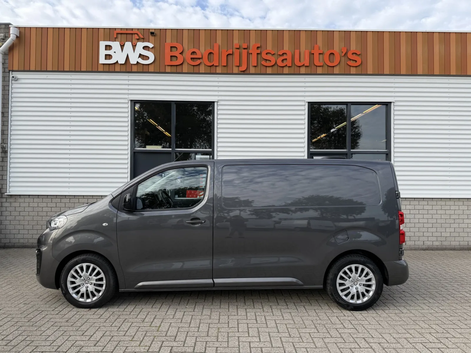 Peugeot Expert (2024) — foto 1