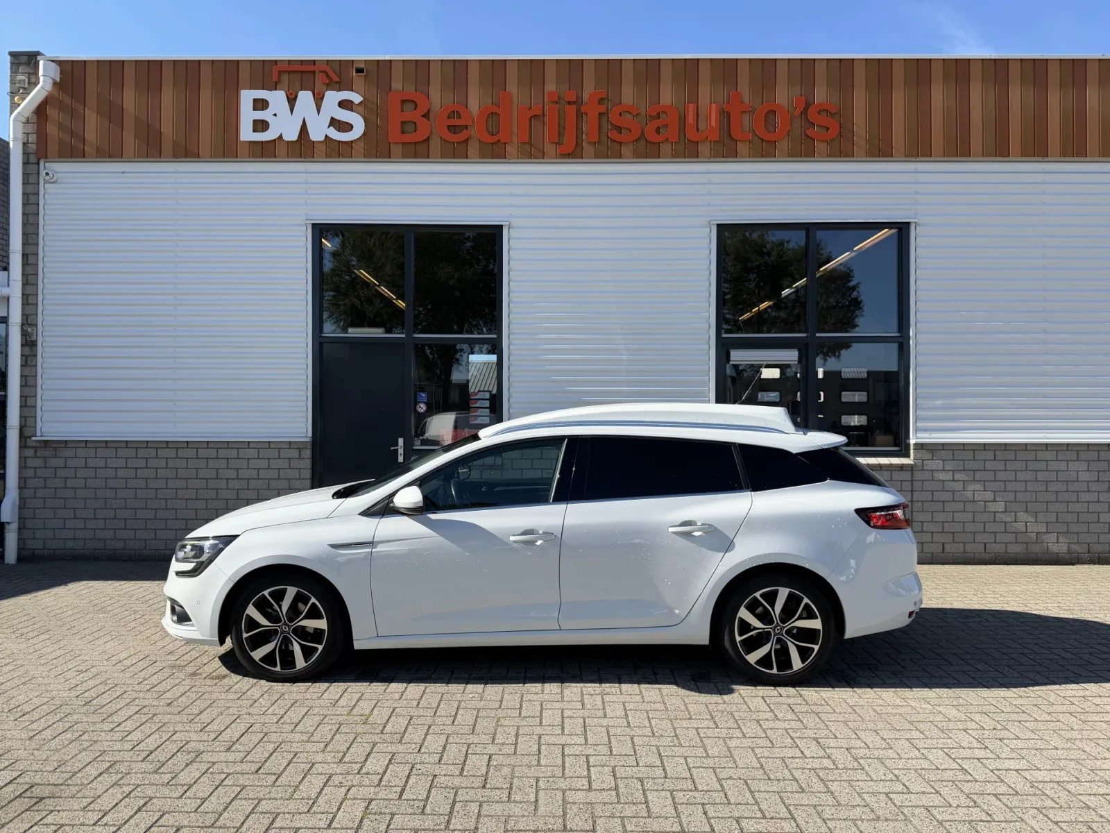 Renault Mégane (2020) — foto 1