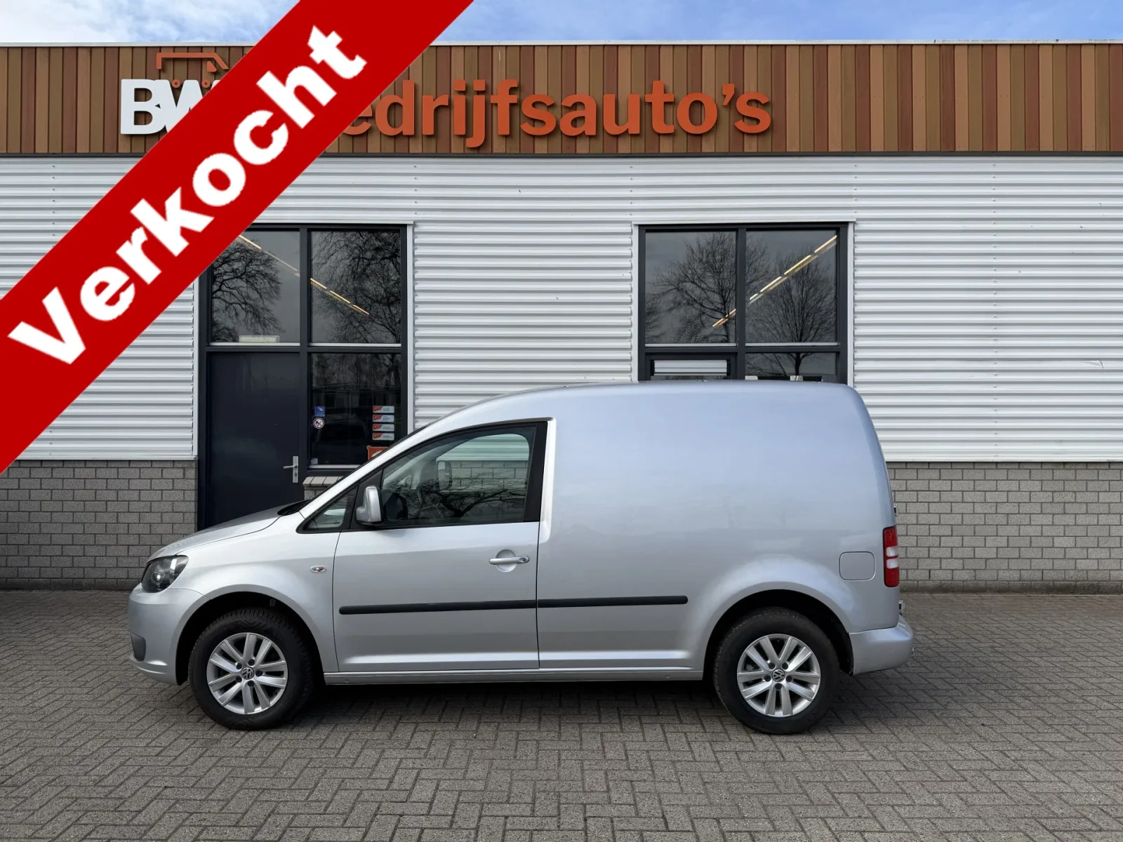 Volkswagen Caddy (2013) — foto 1
